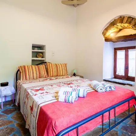 19th Century Stone Villa, Serence Garden! - Athina's Mani