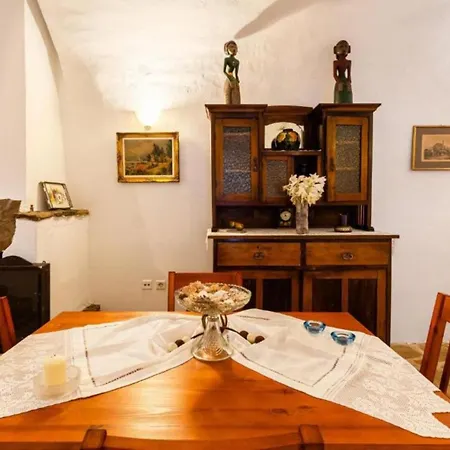 19th Century Stone Villa, Serence Garden! - Athina's Mani * Milea (Messenia)
